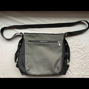 Bagallini Messenger Bag